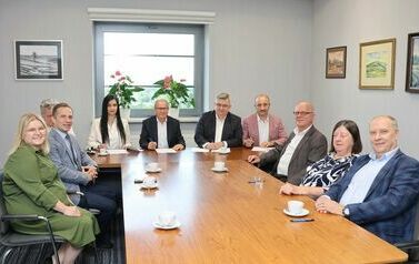 Podpisanie umowy na  realizację inwestycji drogowej w miejscowościach: Skały, Włochy, Pokrzywianka i Cząstk&oacute;w. 2025 5
