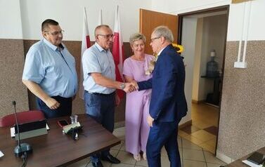 Burmistrz Gminy Nowa Słupia z jednogłośnym wotum zaufania i absolutorium 2