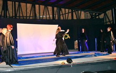 Nocne Mickiewicza rozmowy - Amatorski Teatr "Święty Spok&oacute;j" 20 maja 2023 98