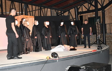 Nocne Mickiewicza rozmowy - Amatorski Teatr "Święty Spok&oacute;j" 20 maja 2023 108