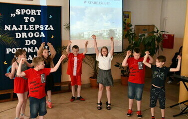 Otwarcie boiska szkolnego w Starej Słupi. Festyn profilaktyczny. 4 czerwca 2023.  95