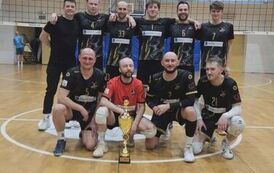 Puchar Świętokrzyskiej Siatk&oacute;wki CUP dla druzyny Semav Stones EMERYK SK Nowa Słupia 4