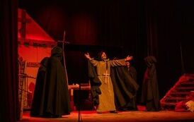 &bdquo;Noc Dziad&oacute;w&rdquo; w Rudkach. Teatr, pamięć i tradycja, kt&oacute;re łączą pokolenia 6