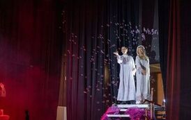 &bdquo;Noc Dziad&oacute;w&rdquo; w Rudkach. Teatr, pamięć i tradycja, kt&oacute;re łączą pokolenia 26