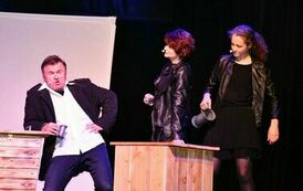 Teatralny weekend - charytatywny spektakl i nagroda aktorska 10