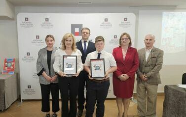 Podw&oacute;jny sukces Filipa Pater ucznia klasy V Szkoły Podstawowej w Starej Słupi                          w konkursie genealogicznym pt.: &bdquo;Bez korzeni nie zakwitniesz. Moja Wielka i Mała Ojczyzna." 15