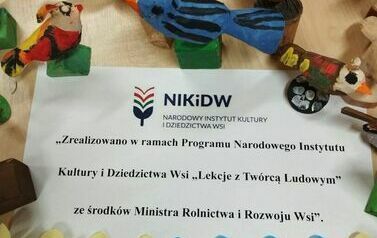 ,,Z papieru wycięte, z drzewa wyjęte&quot; -zajęcia warsztatowe w Publicznej Szkole Podstawowej w Jeziorku. 37