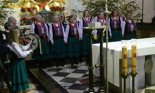 Zdjęcie do Koncert charytatywny na Świętym Krzyżu dedykowany rodzinie Piątk&oacute;w z Jeleniowa.