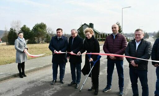 Zdjęcie do Uroczyste otwarcie drogi w Starej Słupi.