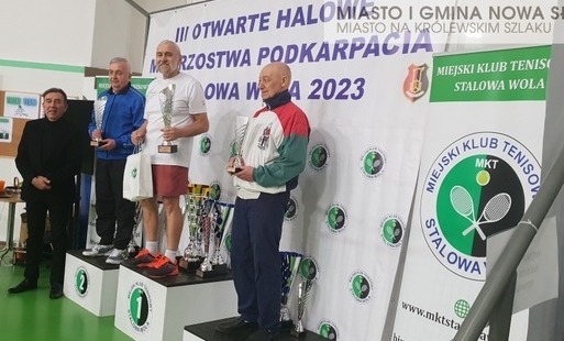 Zdjęcie do Marian Mocoń HALOWYM MISTRZEM Podkarpacia na rok 2023 w kat 70 plus