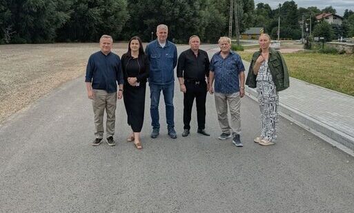 Zdjęcie do  Nowa ulica w Nowej Słupi.&nbsp;Zakończono realizację budowy drogi łączącej ul. Opatowską z&nbsp;ul. Kielecką.