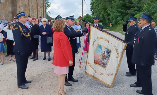 Zdjęcie do Uroczystości w Paprocicach. 18.06.2023